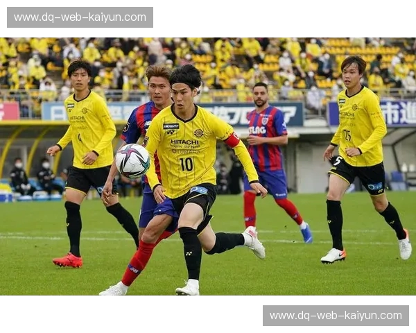 亚洲冠军的宿命对决：2015柏太阳神vs广州恒大，一场荡气回肠的史诗之战